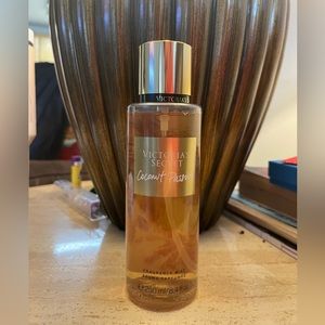 Victorias Secret Coconut Passion Body Mist
